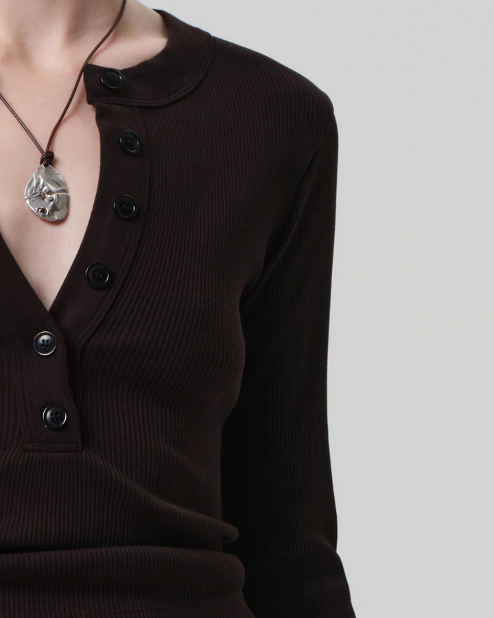 Varra Henley | Chocolate