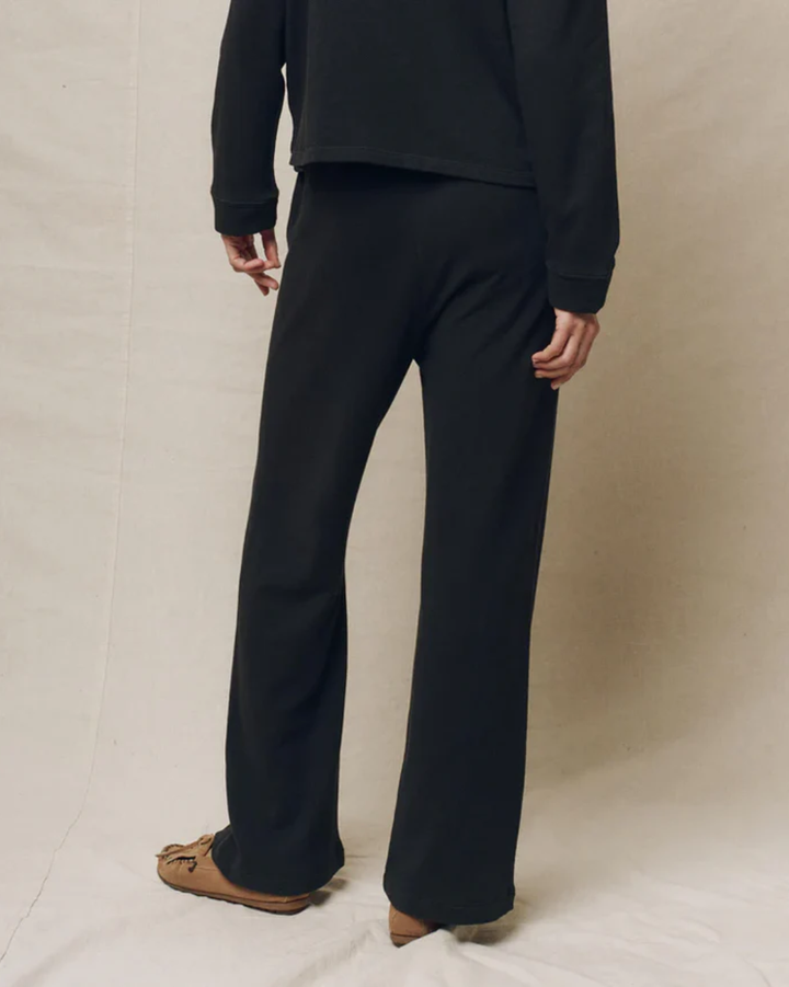 The Fleece Victory Sweatpant | Almost Black