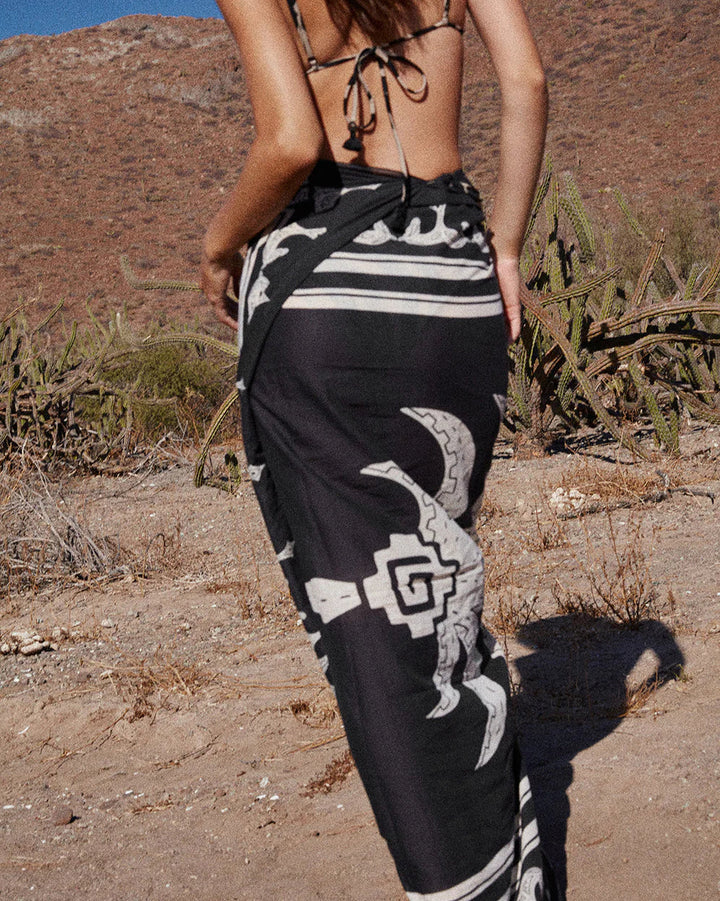 Ancestral Palm Pareo | Iconic Black/Ecru