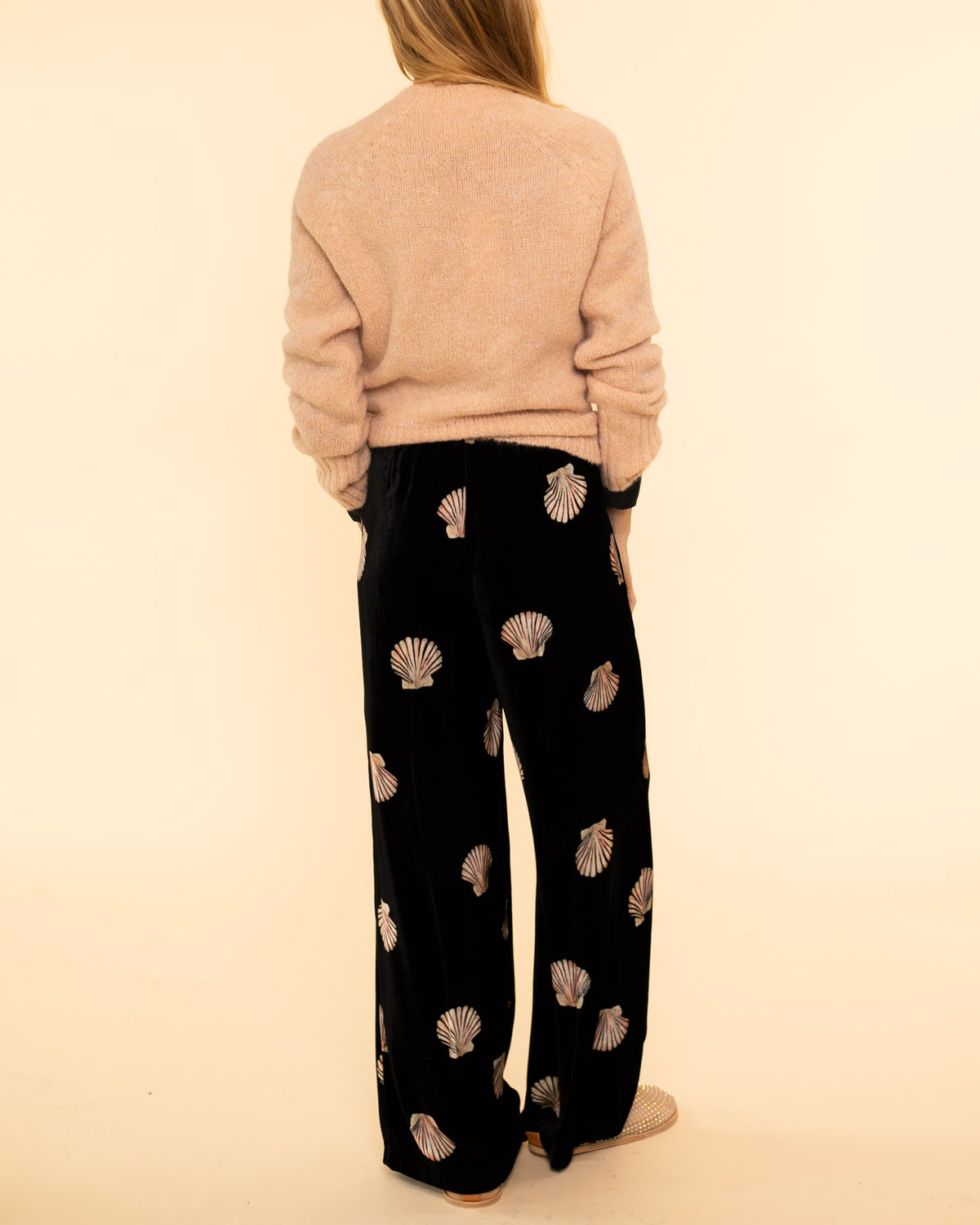 Mother of Pearl Print Velvet Pants | Nero