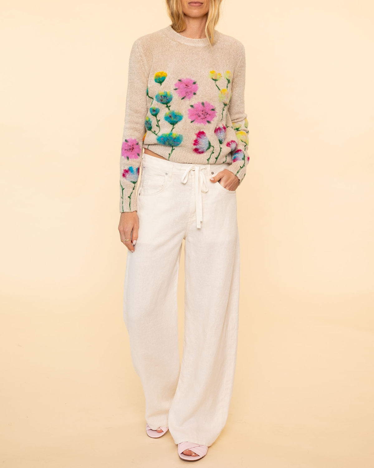Round Neck Brushed Cotton Pullover | Burro Needle Puntch Flowers