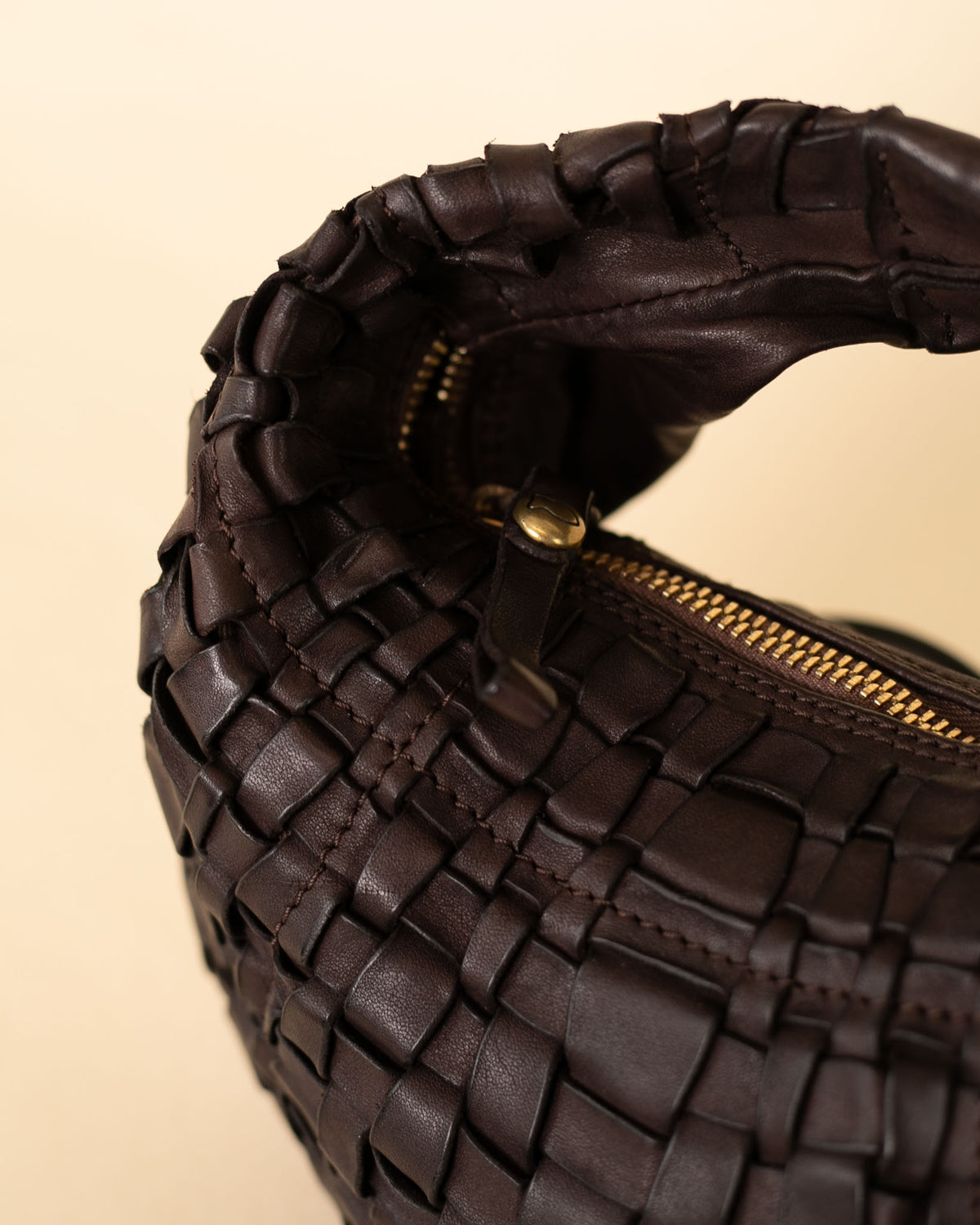 Woven Shoulder Bag | Brown