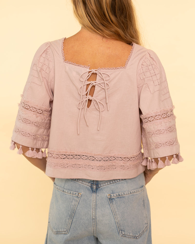 Lilith Thread Pull S/SLV Top | Blossom