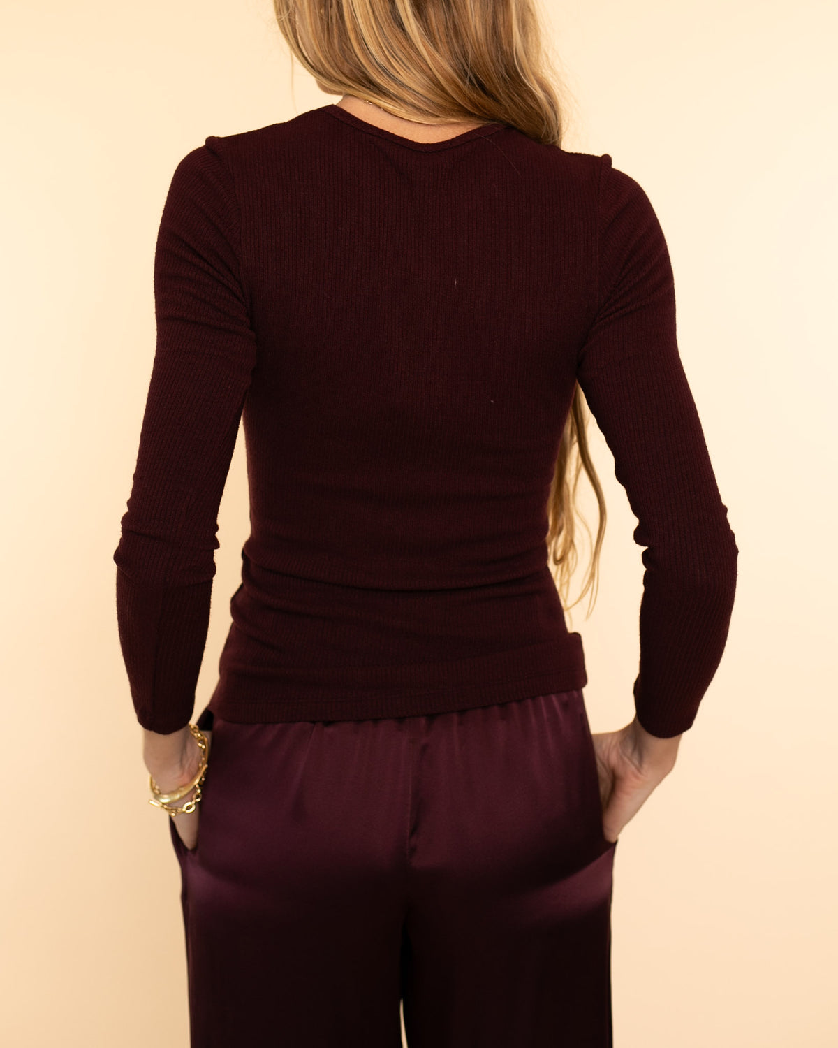 Quincy Fitted Crewneck | Bordeaux