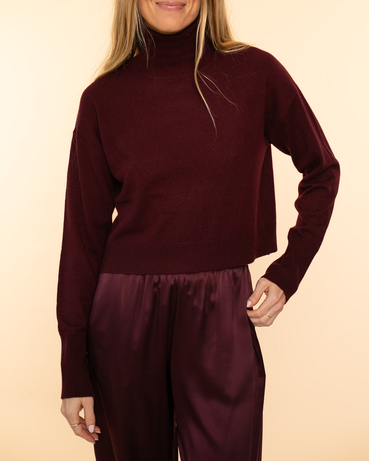 Sable Turtleneck Sweater | Bordeaux