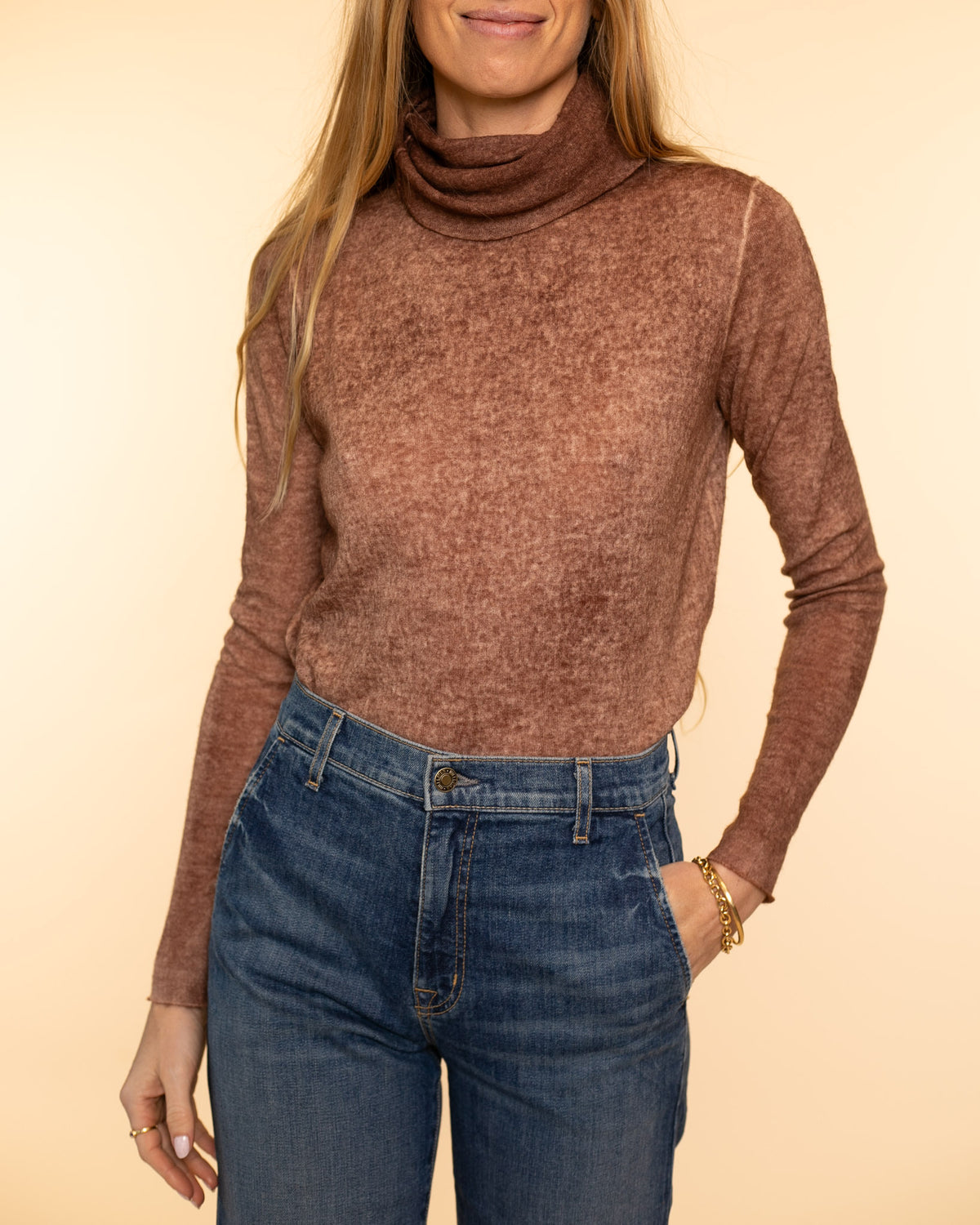 High Neck Pullover | Brownie