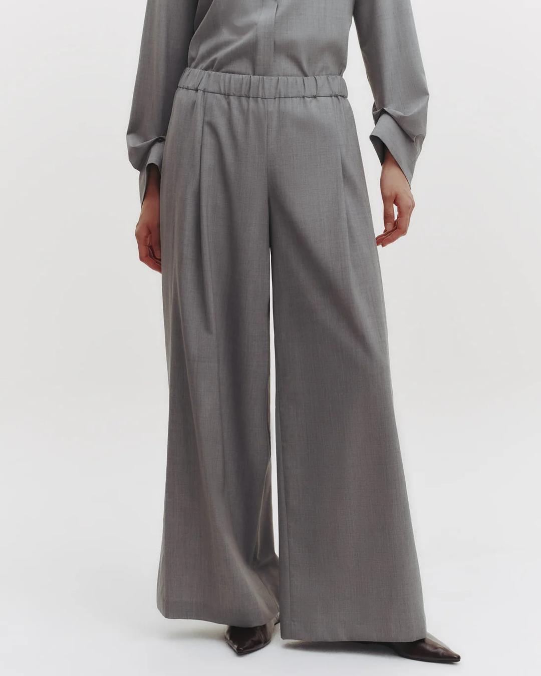 Eva w/ Tux Pleat | Medium Heather Grey