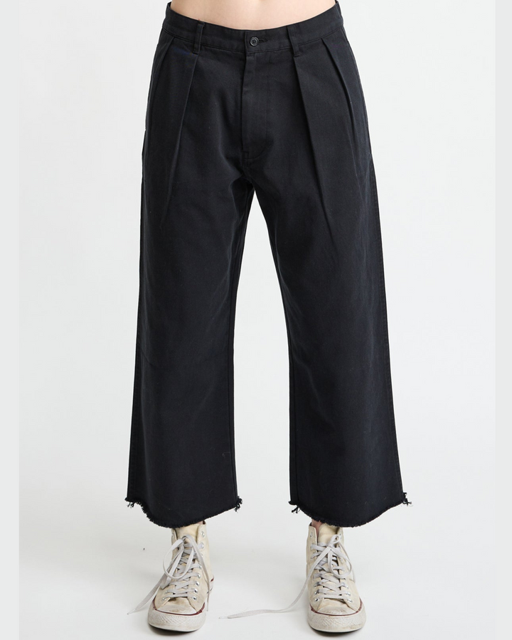 Cropped Double Pleat Wide Leg | Black
