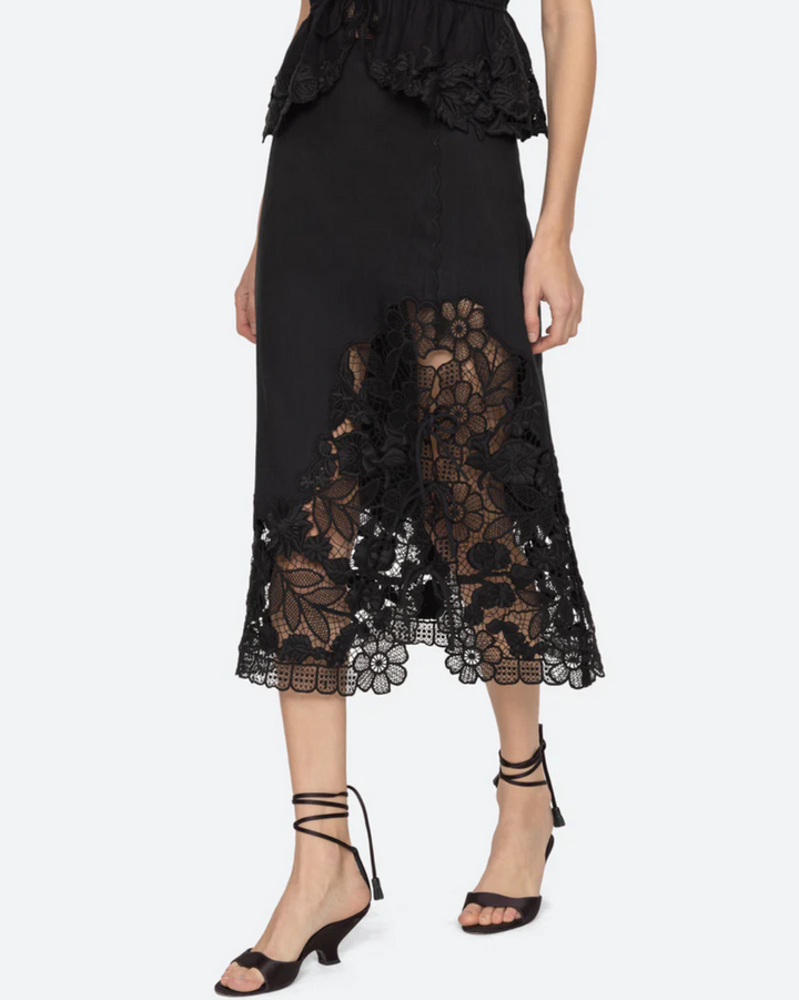 Katharine Embroidery Tie Skirt | Black