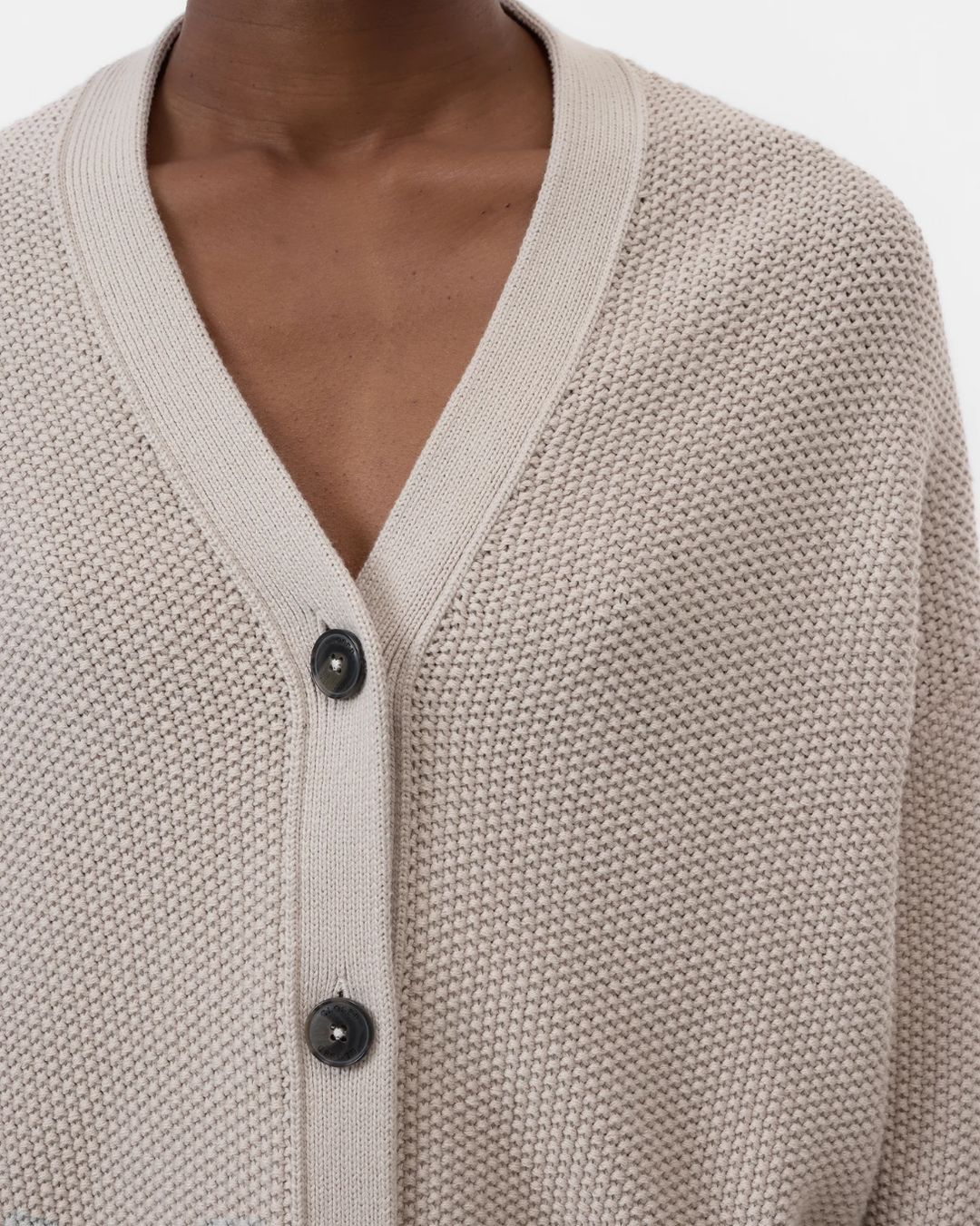 V Cardigan | Soft Beige