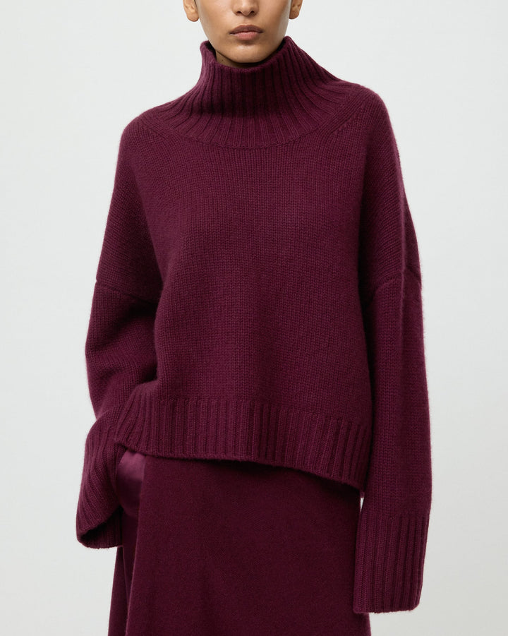 Girlfriend Turtleneck | Bordeaux