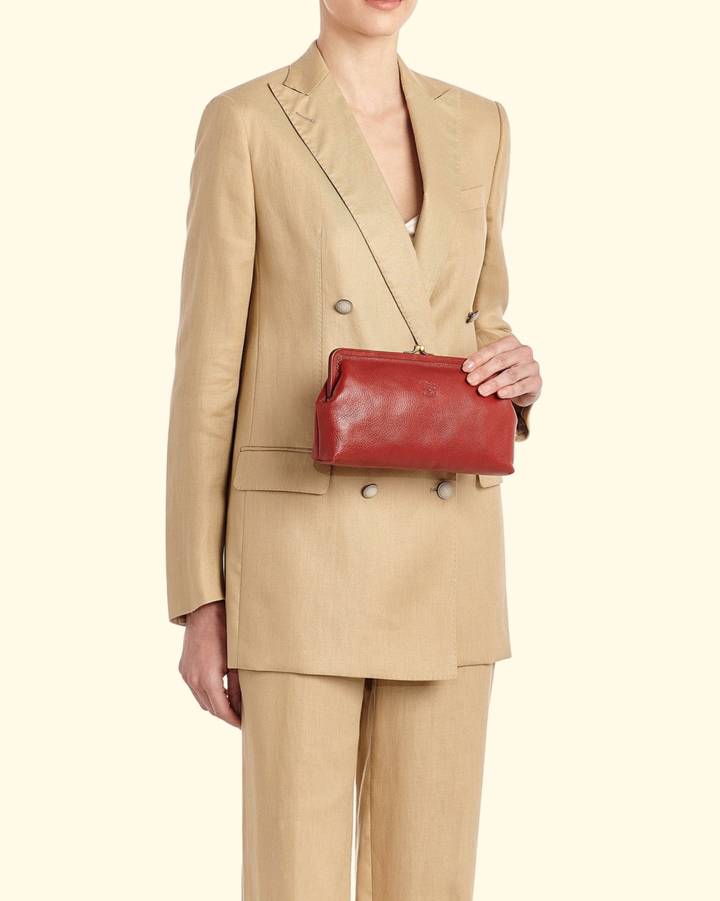 Classic Clutch | Red