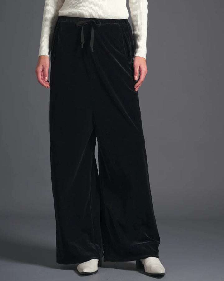 Alison Trouser | Black