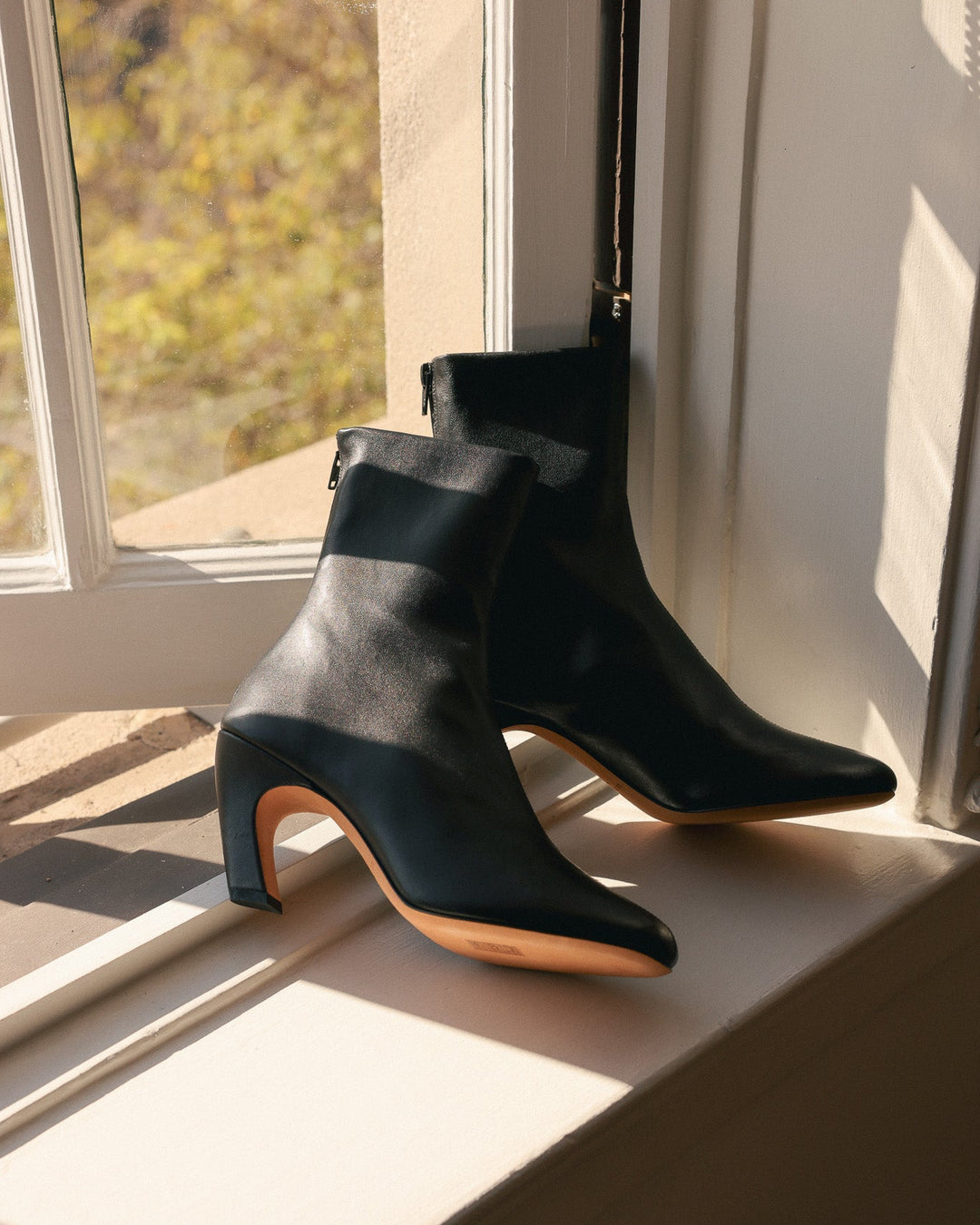 Mica Glove Boot | Black Leather