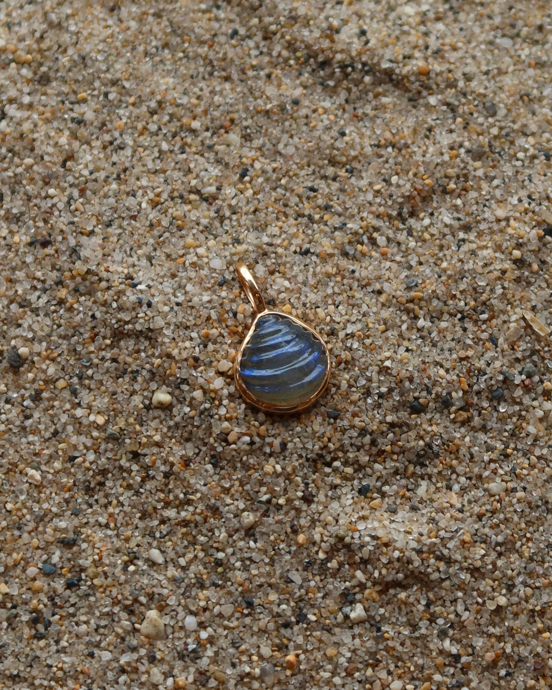 Carved Venus Charm Sz XS | Aquamarine