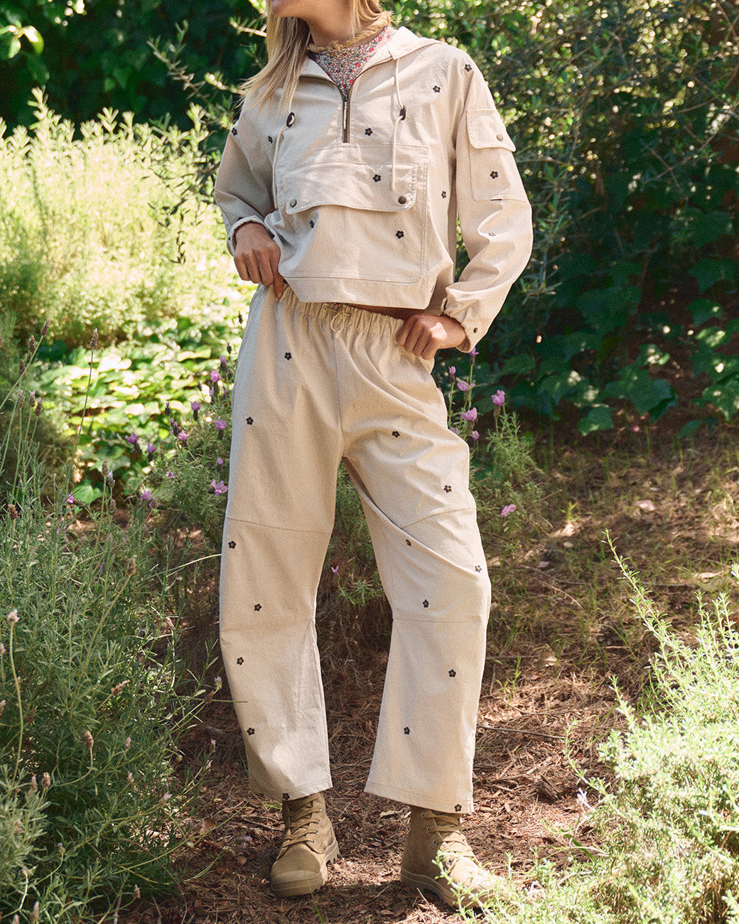 Embroidered Outpost Pant | Cream w/ Daisies