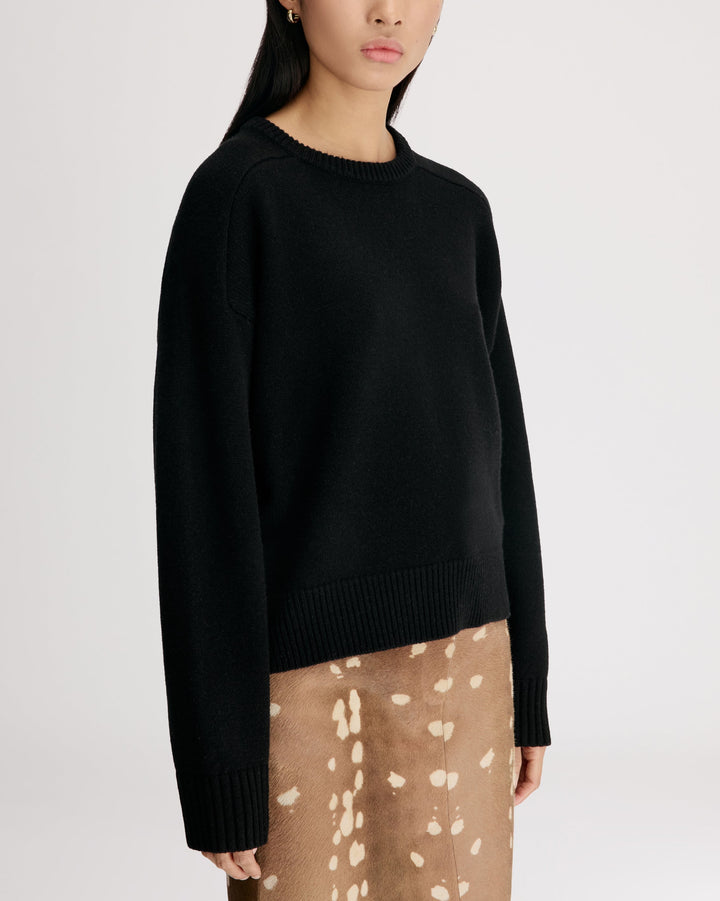 Breha Sweater W Piping | Black
