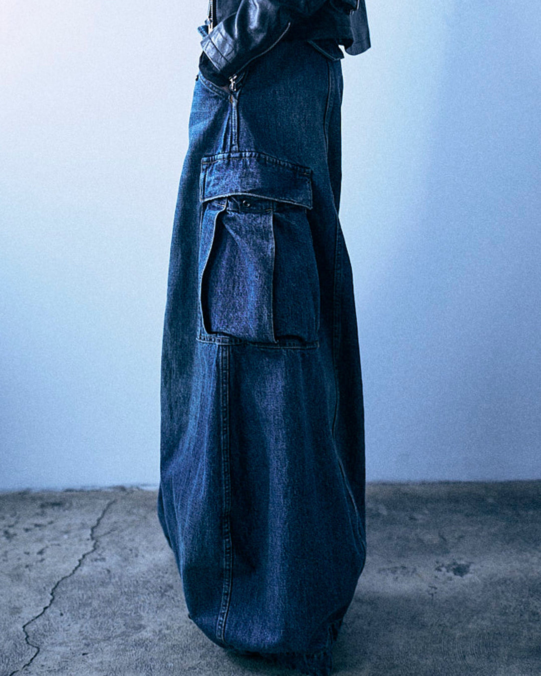 Siouxsie Field Cargo Jean | Dawson Blue