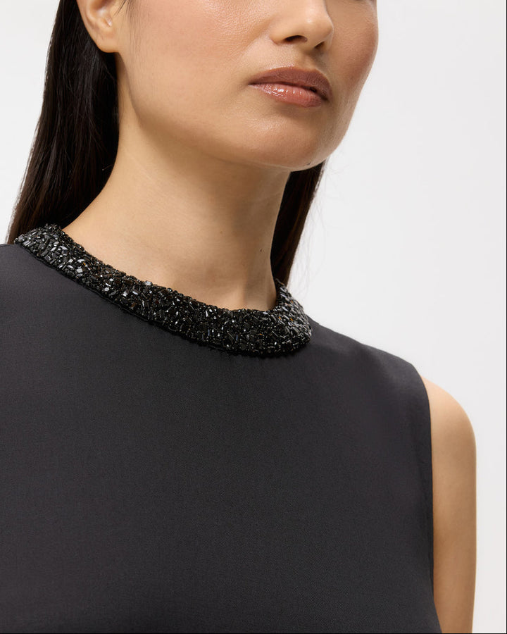 Capitol w/ Crystal Collar | Black