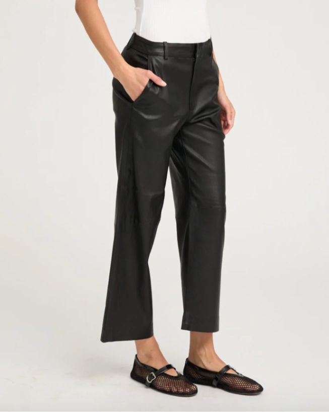 Cropped Baggy Lowrise Trousers | Black