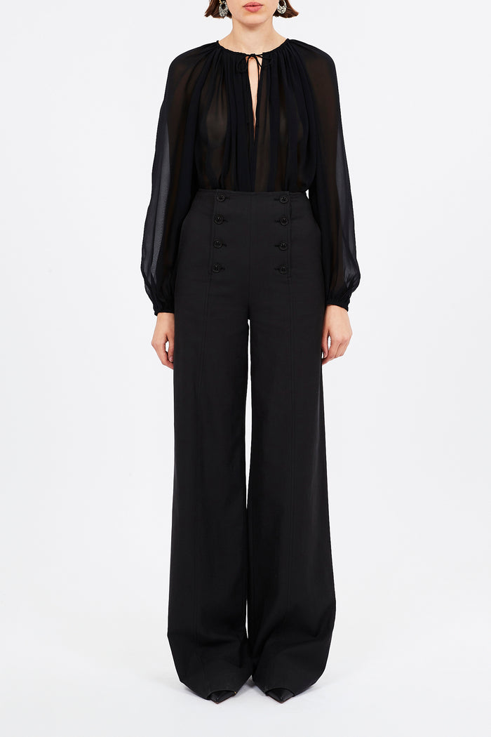 Yalena Pant | Noir