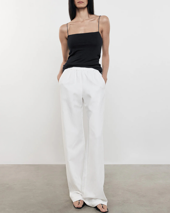 Silk Knit Strappy Essential Tank | Black
