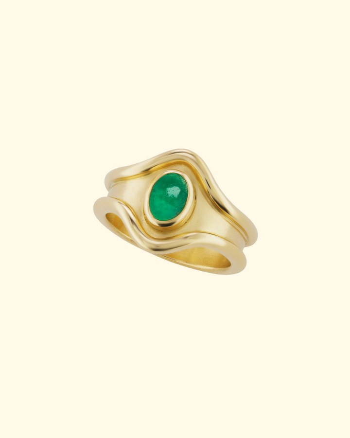 Shelter Island Ring in Emerald | 18k Yellow Gold