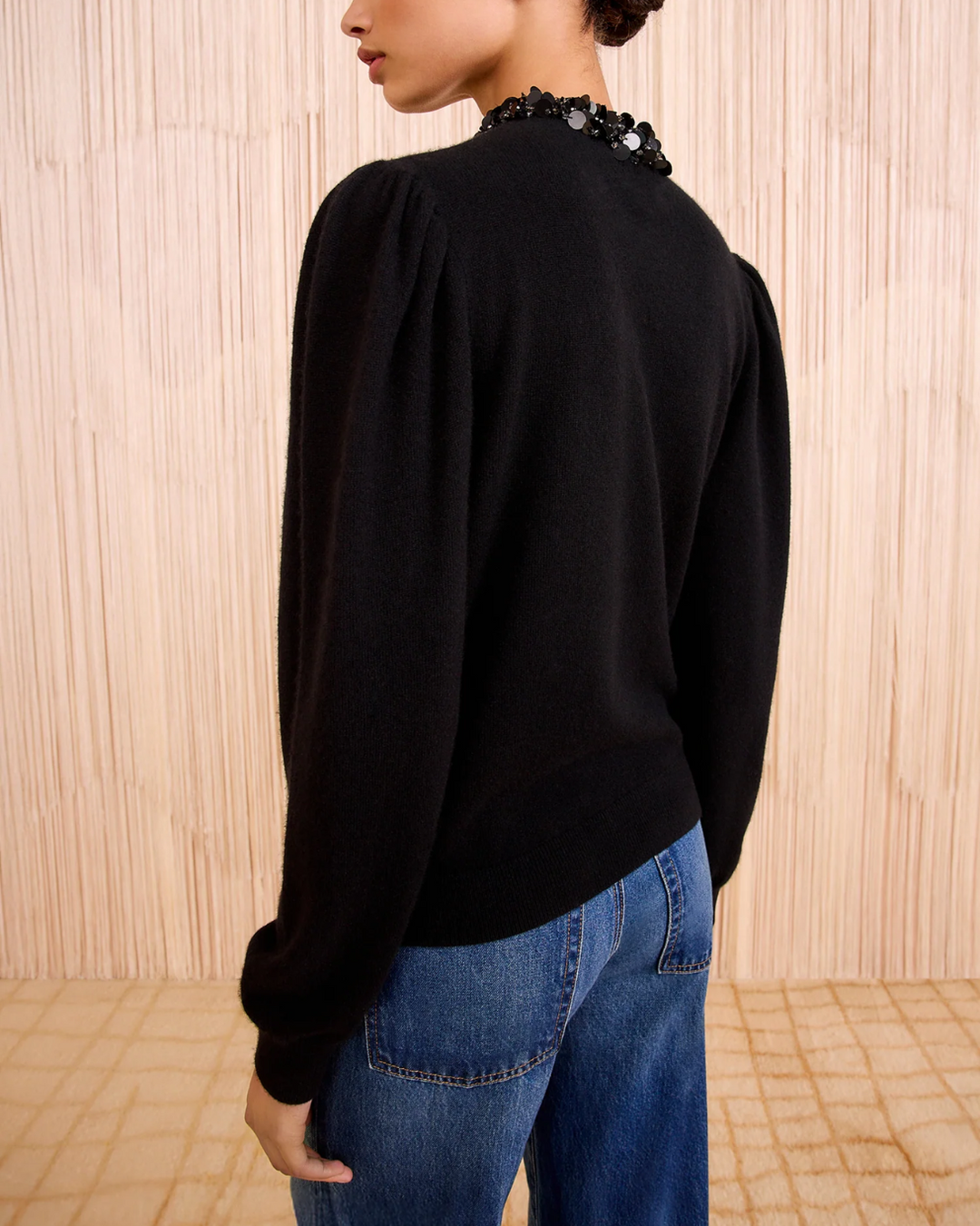 Kalani Embroidered Cashmere Long Sleeve Pullover | Noir