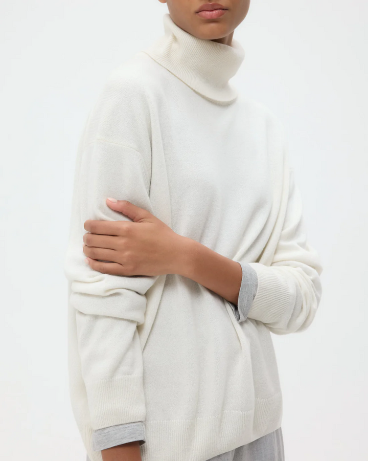 Easy T Neck | Ivory