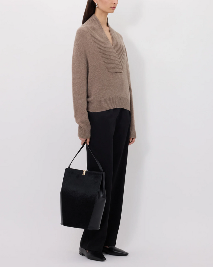 Makela Large V Neck Sweater | Taupe