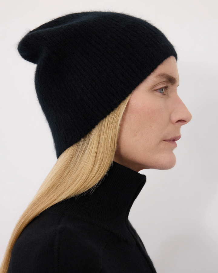 Flyn Cashmere Beanie | Black