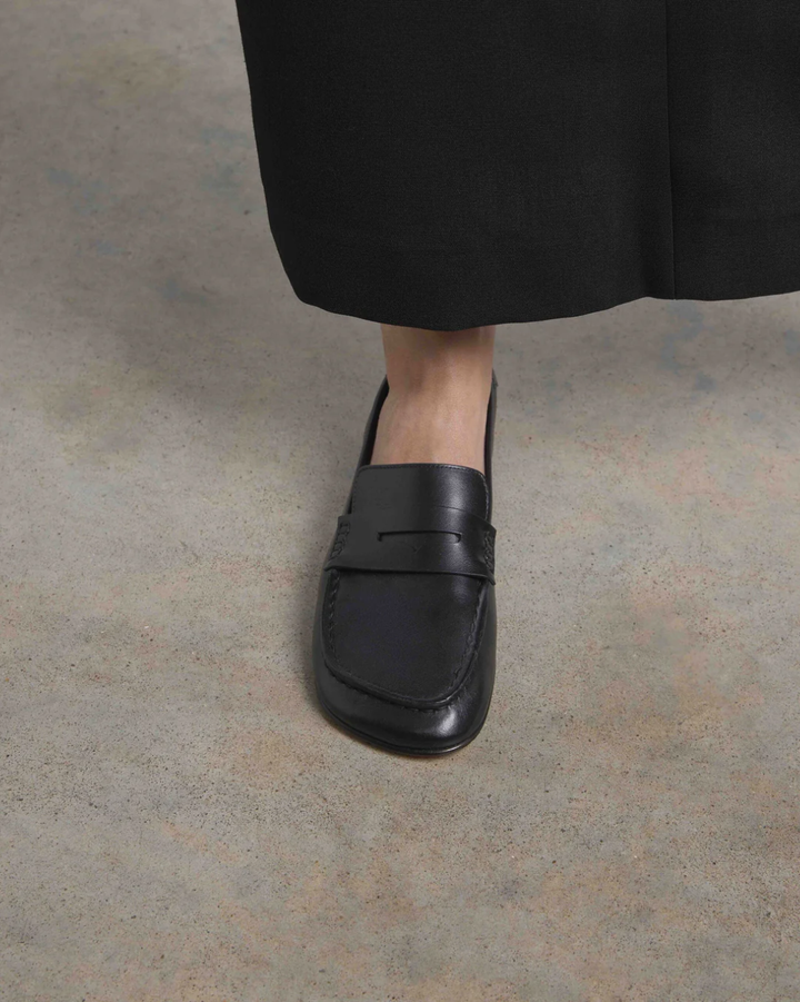 Drew Loafer w/ Penny Strap | Black