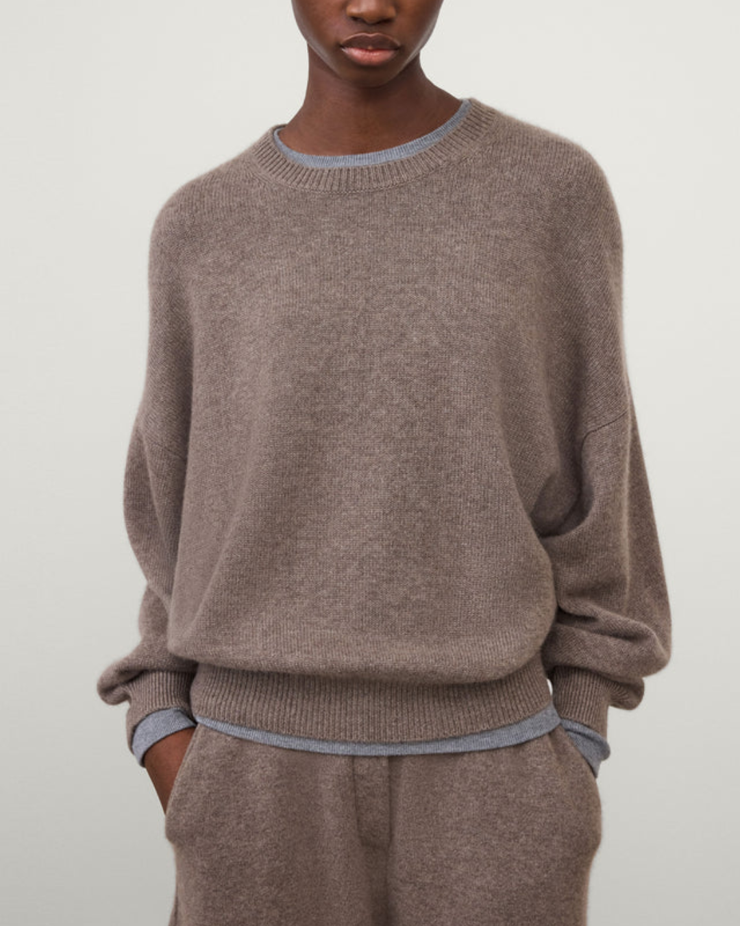 Veira Sweater | Truffle