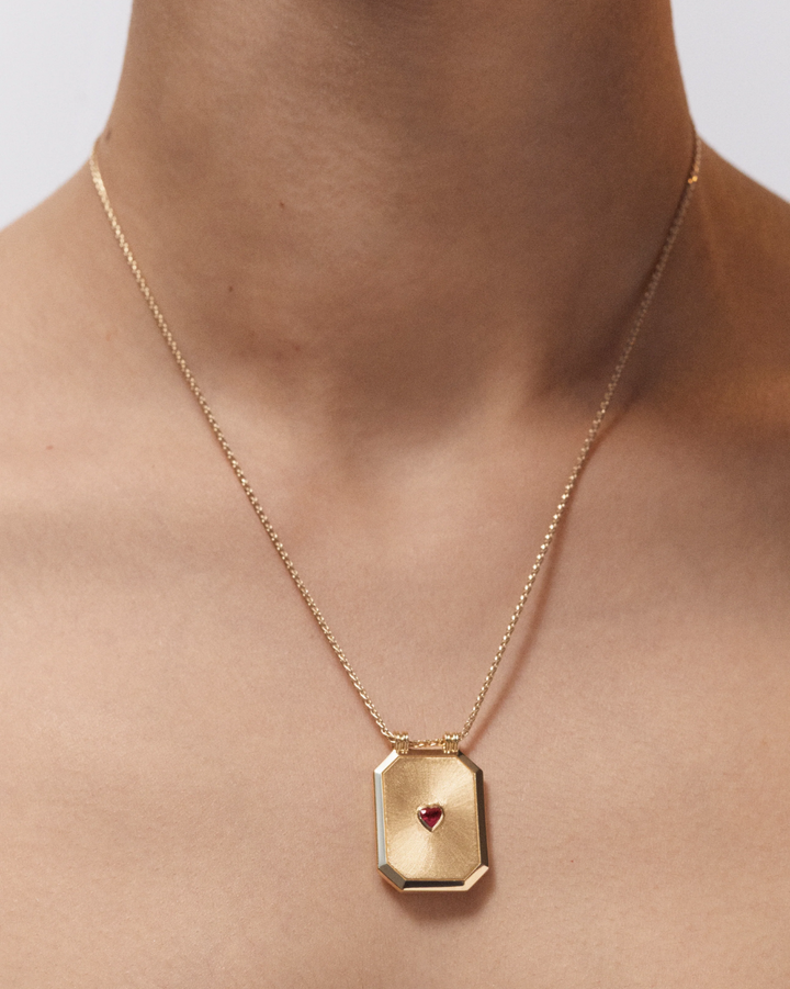 Love Scapular | 18k Yellow Gold