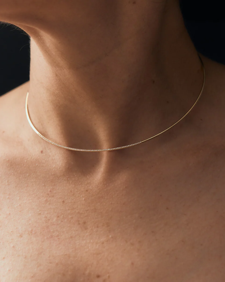 Axis Choker with White Pavé Diamonds | 14K Yellow Gold