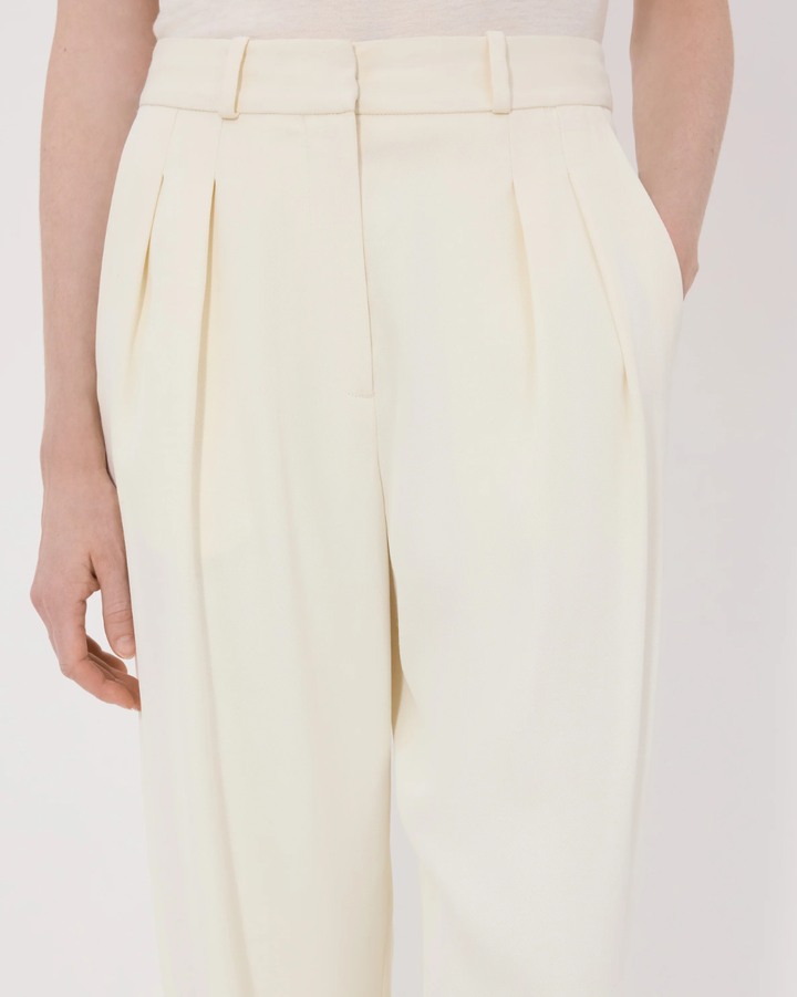 Alio Pleated Tailored Pant | Ivory