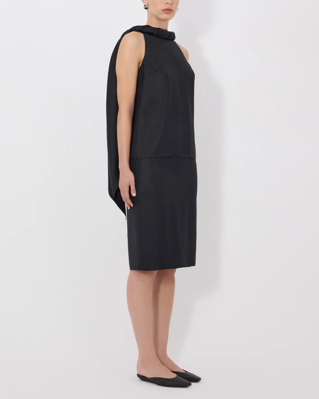 Wilma Twisted Collar Top | Black