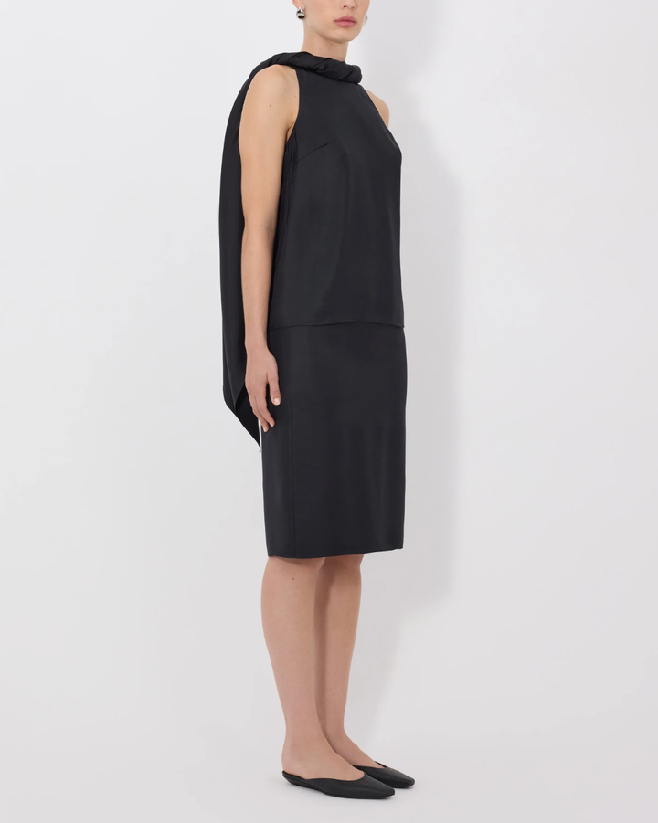 Wilma Twisted Collar Top | Black