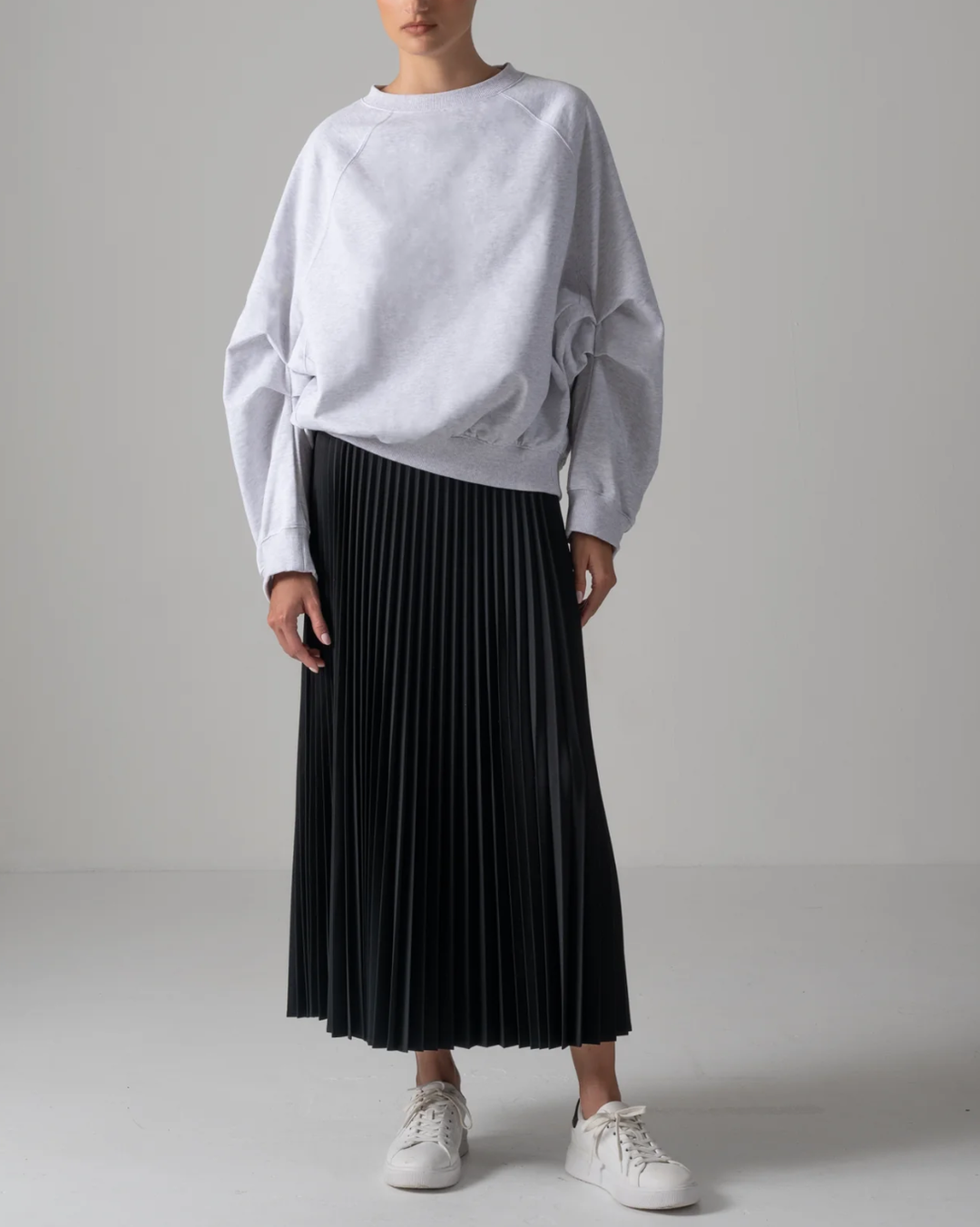 Leila Wide Cuff Sweat Shirt | Ice Grey