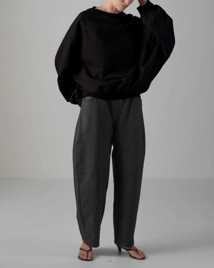 Leila Wide Cuff Sweat Shirt | Black