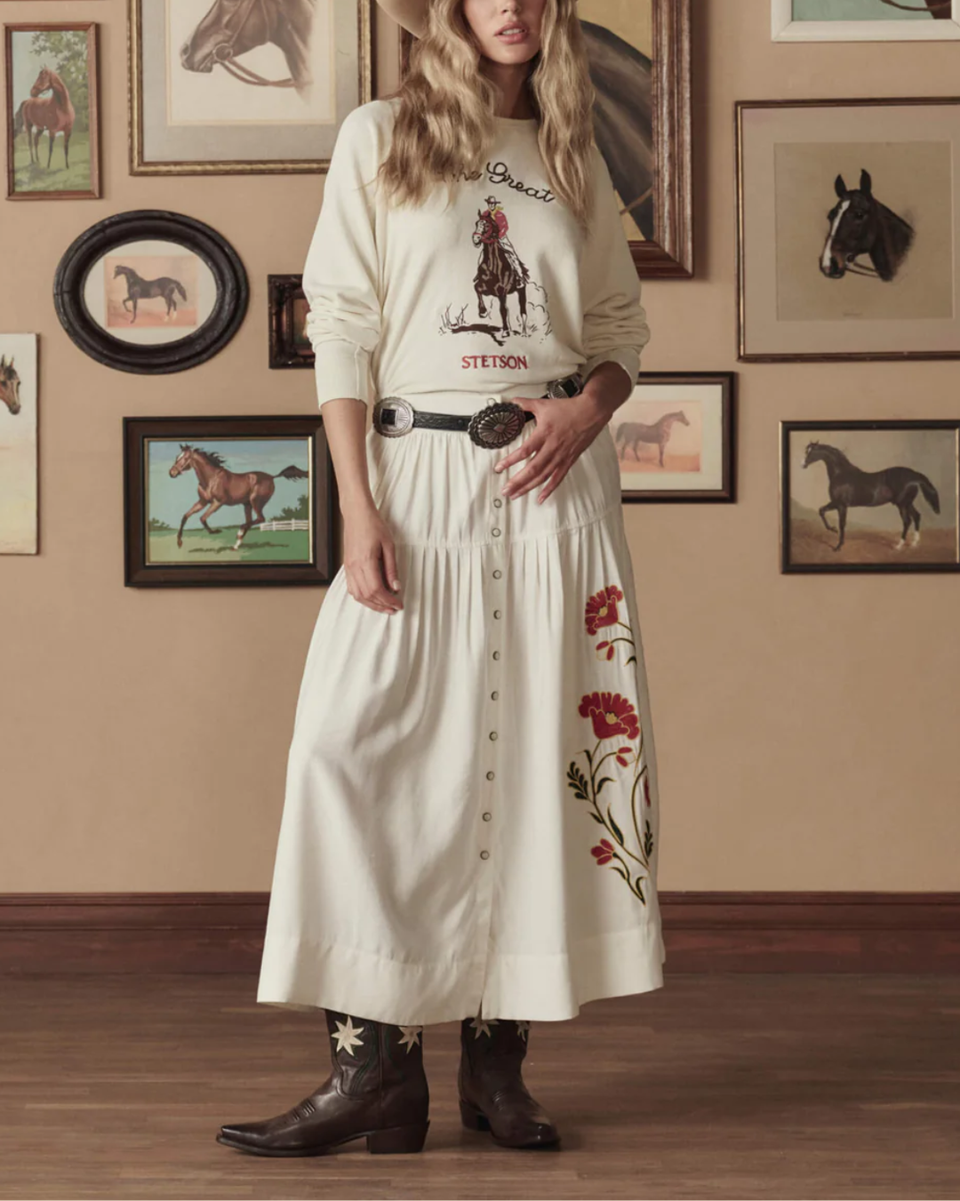 The College Sweatshirt W/ Stetson Graphic | Washed White