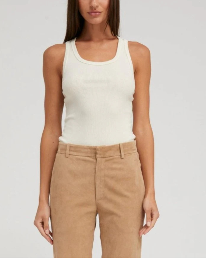 Ribbed Fitted Scooped Tank | Creme