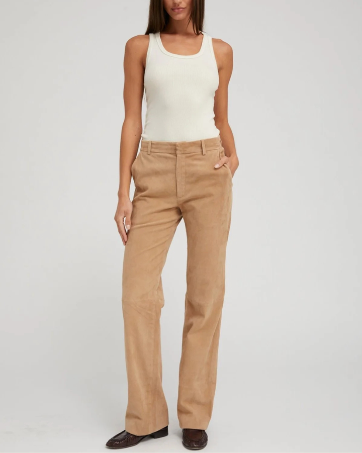 Ribbed Fitted Scooped Tank | Creme