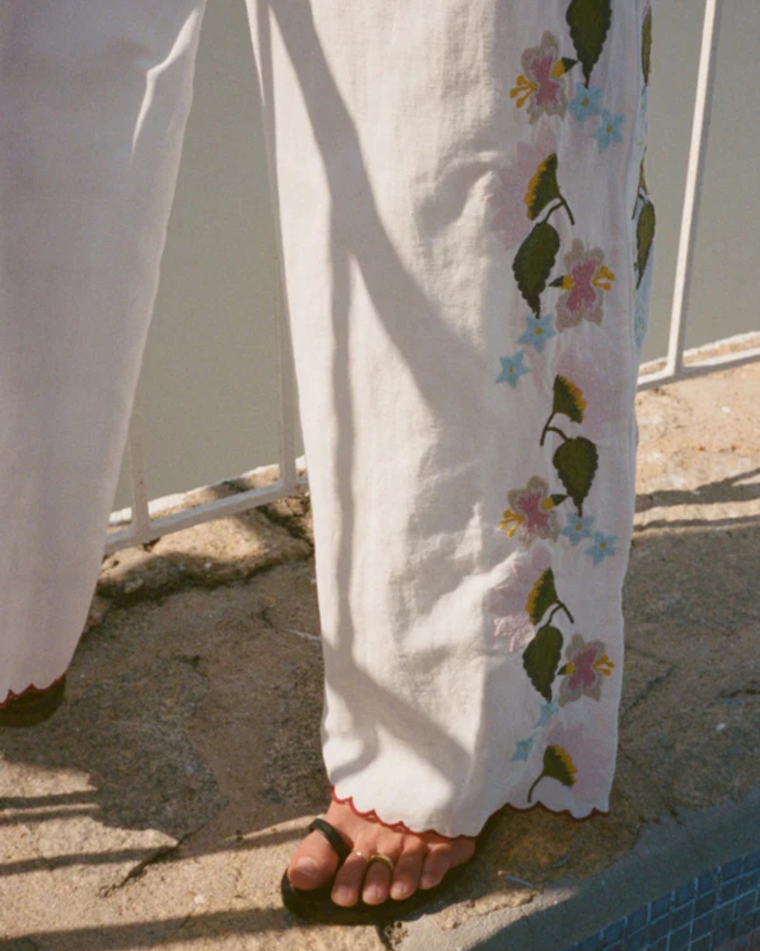 Ermmano Pant | White