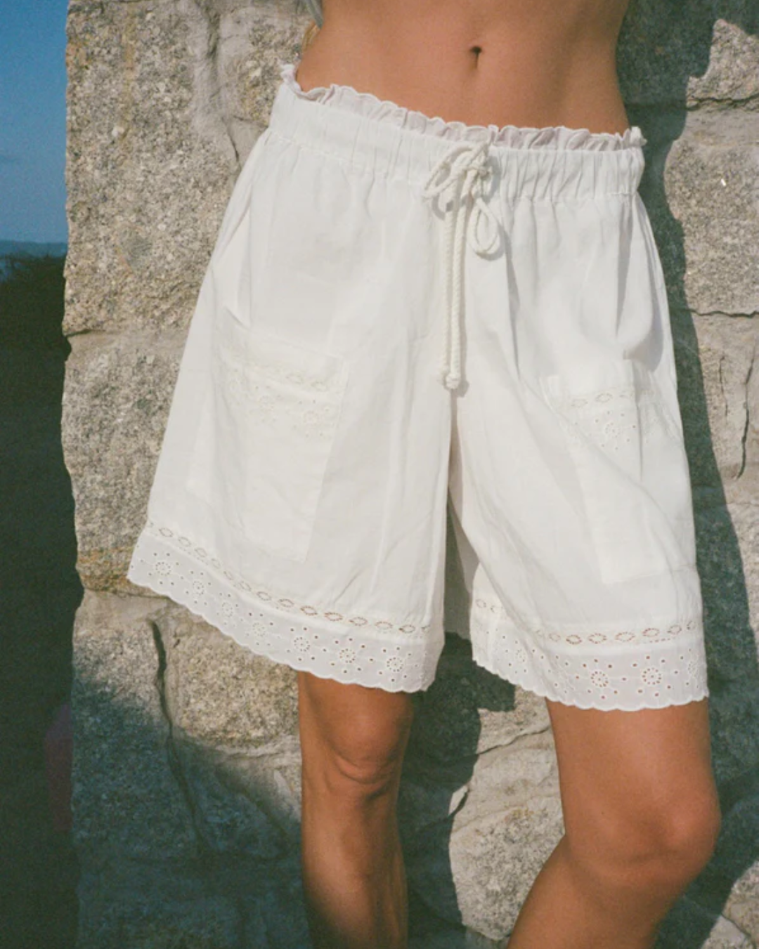 Neria Short | White