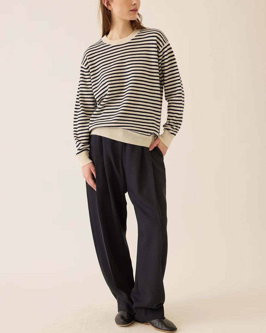 Neve Cashmere Sweater | Ivory Navy