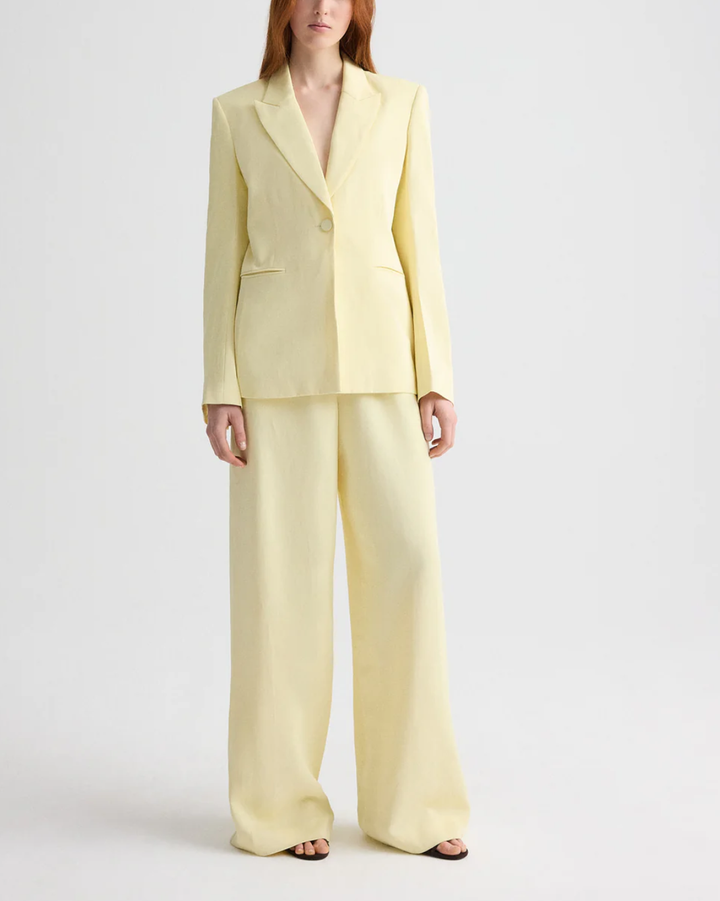 Her Fit Blazer | Flan