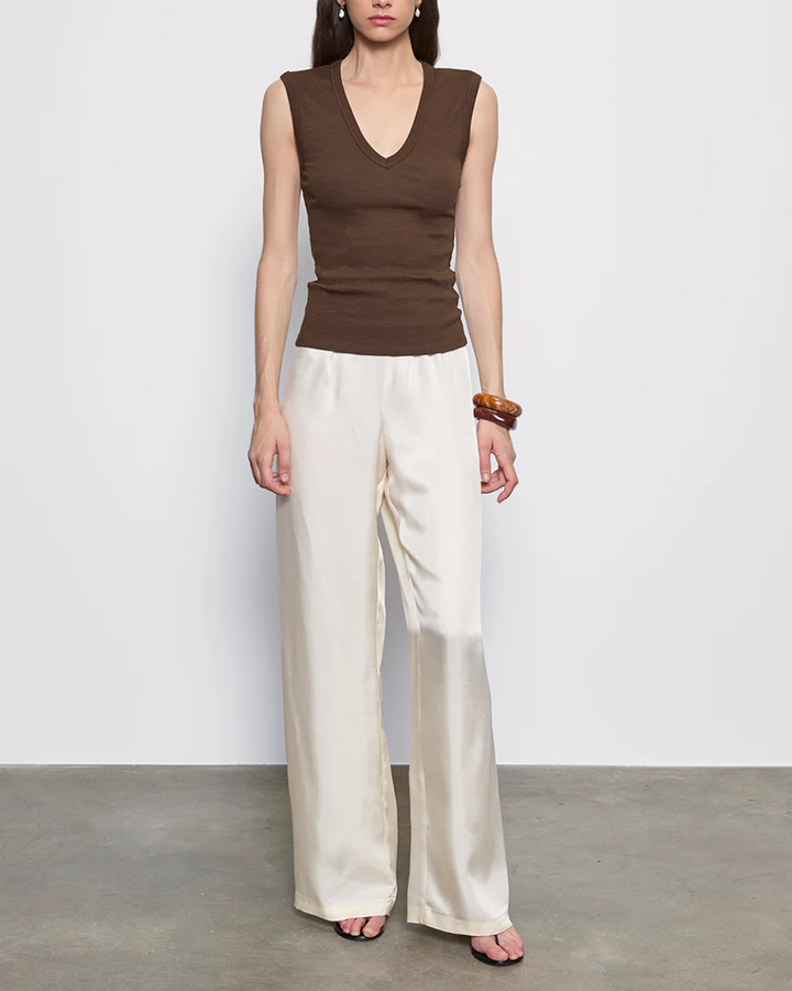 Textured Rib Sleeveless V | Chocolate