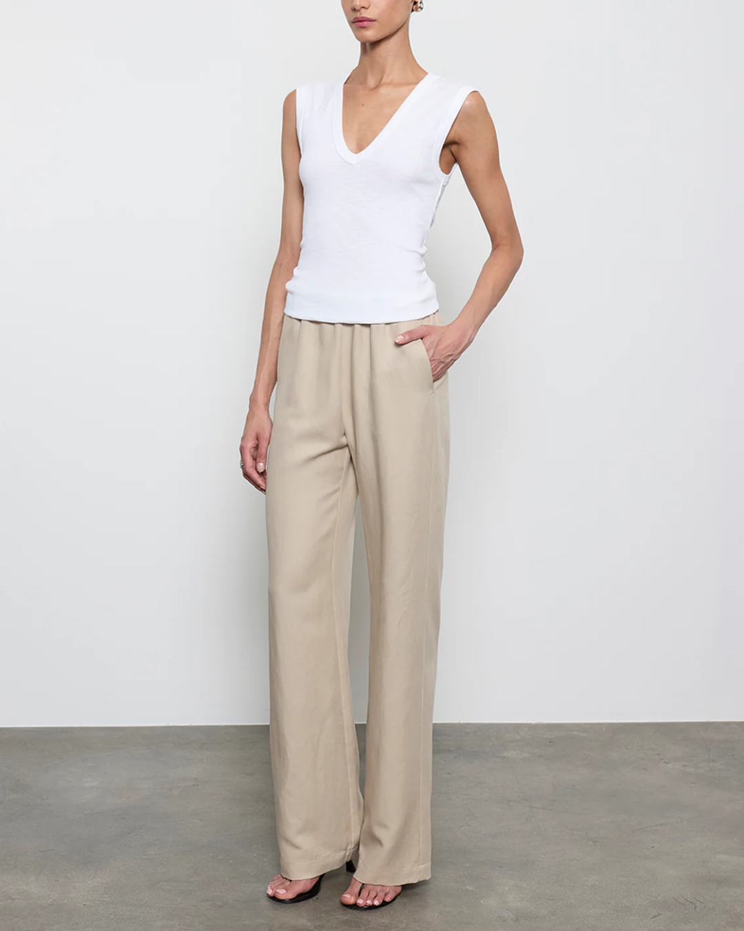 Textured Rib Sleeveless V | White