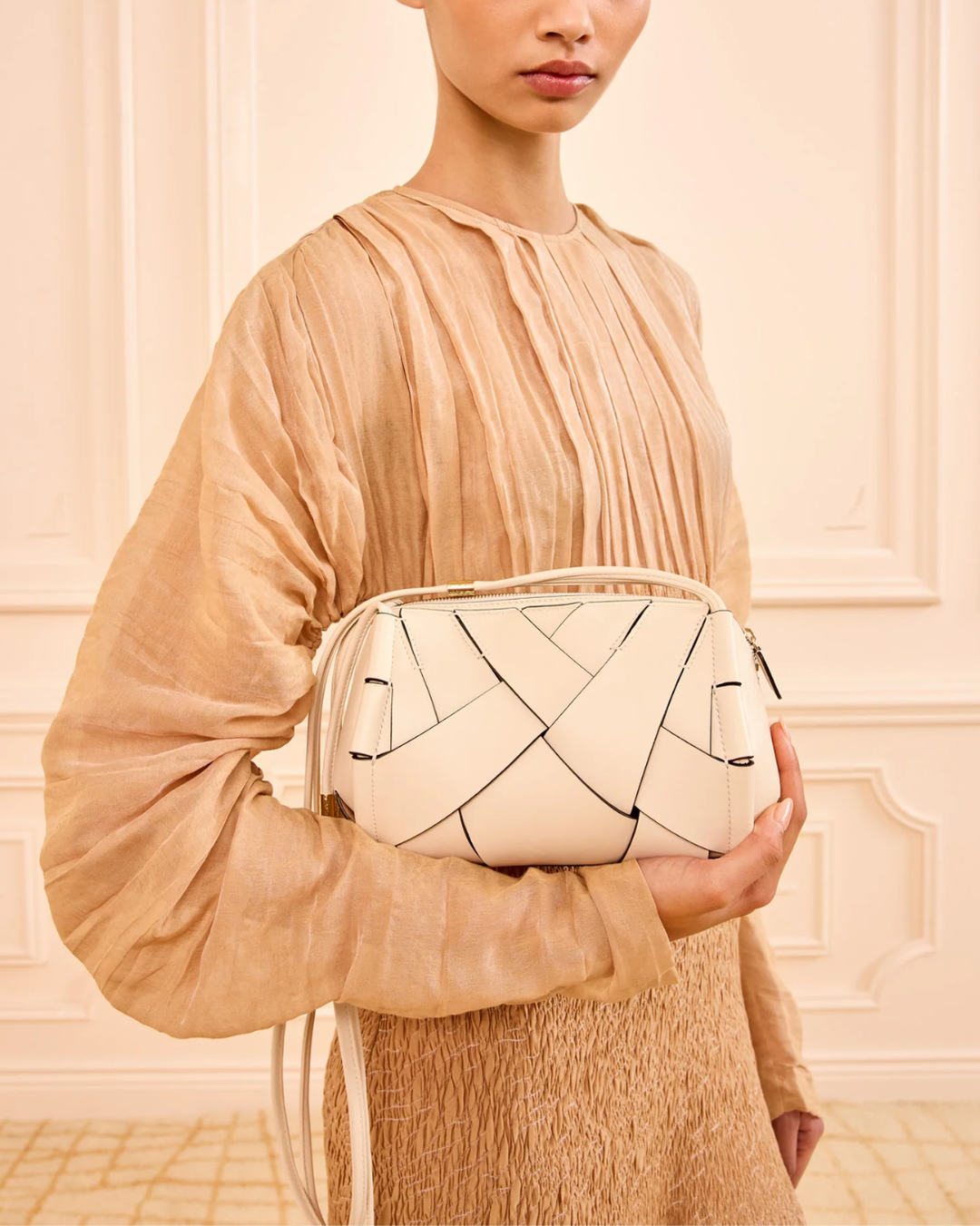 Chartlotte Camera Bag | Cowrie